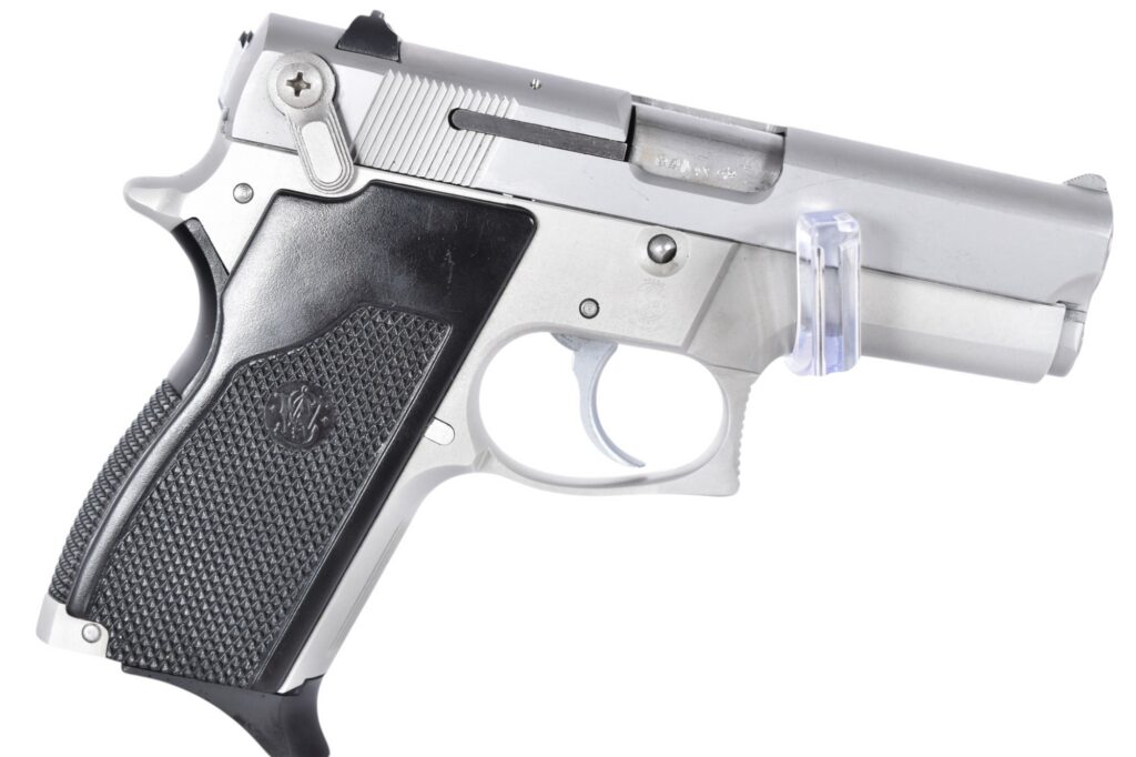 Smith & Wesson 669​ 9mmLuger Pistole
